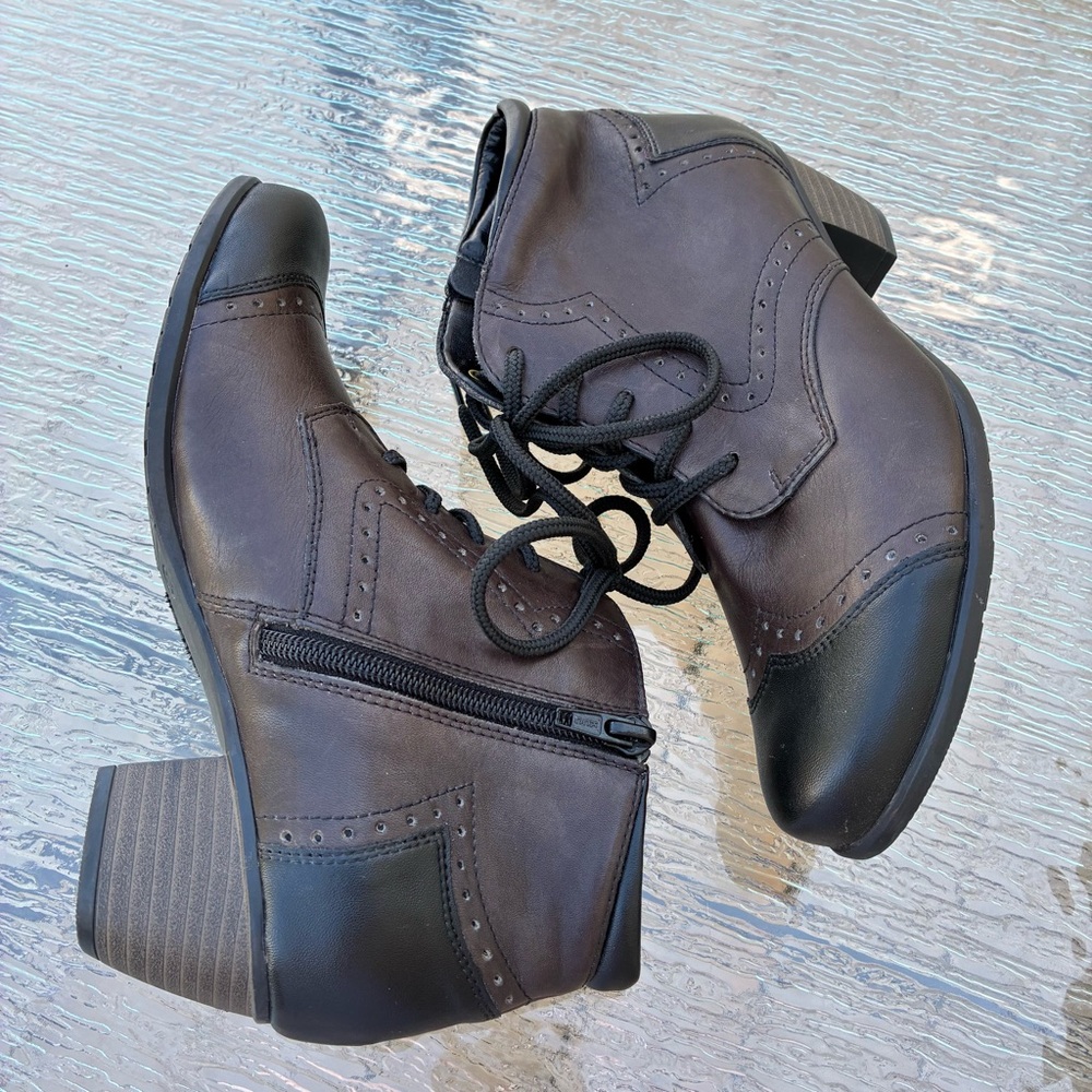 New Remonte Rieker Women’s Wingtip Leather Lace/Side Zip Ankle Bootie - Picture 3 of 13